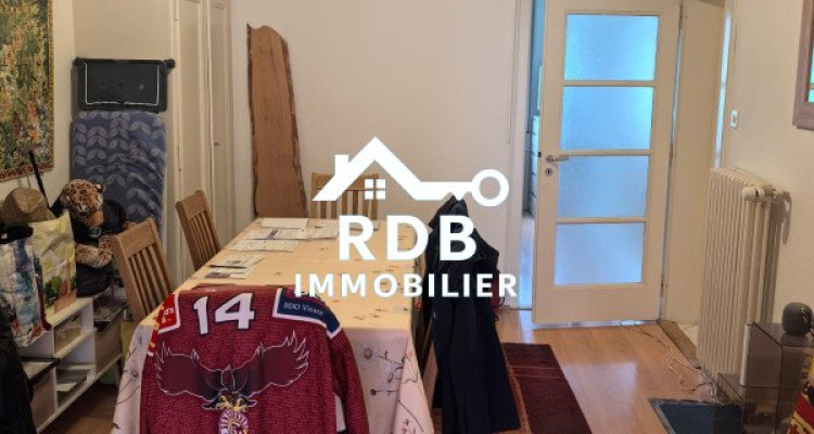 Appartement de 4,5 pièces au 8ème étage situé à Genève 1205 image 2