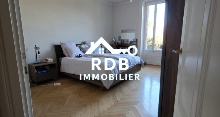 Magnifique appartement de 5,5 pièces au 1er étage situé à Genève 1201 image 4