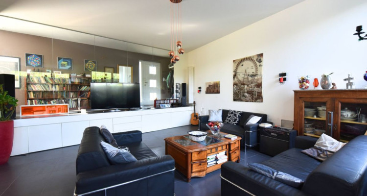 Lumineuse villa dans quartier résidentiel image 2