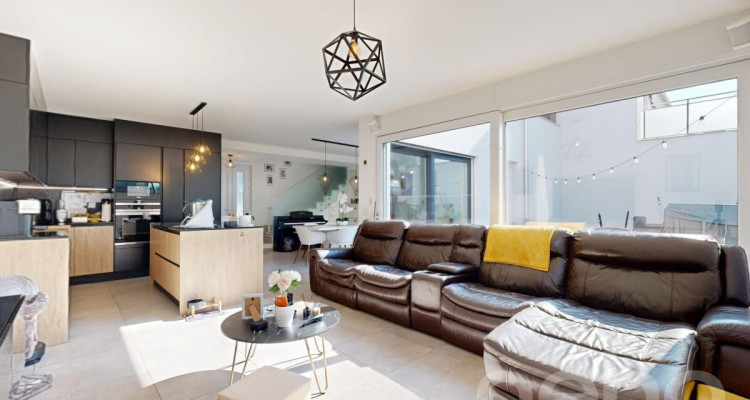 Superbe maison mitoyenne avec grande terrasse image 2