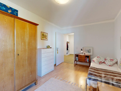 Zentrale 4.5-Zimmer-Wohnung mit Aussicht image 10