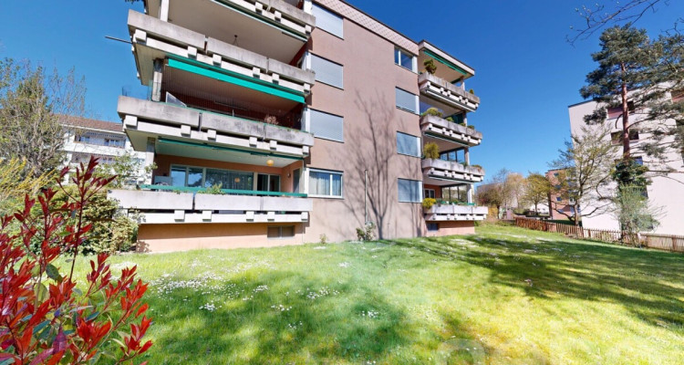 Zentrale 4.5-Zimmer-Wohnung mit Aussicht image 11