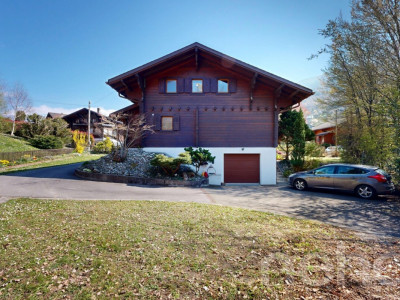 Exclusif: Charmant chalet de 4 chambres et grand jardin image 8