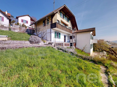 Zweifamilienhaus an Toplage mit grossem Grundstück und Weitsicht image 3