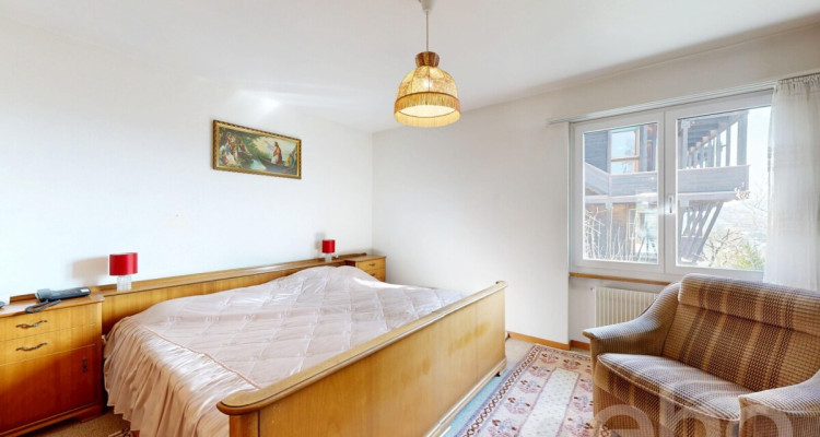 Zweifamilienhaus an Toplage mit grossem Grundstück und Weitsicht image 10