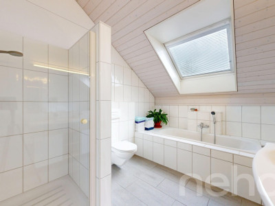 Lichtdurchflutetes Zuhause mit traumhaftem Garten image 9