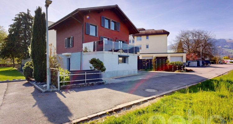 Modern saniertes Einfamilienhaus in Toplage image 1