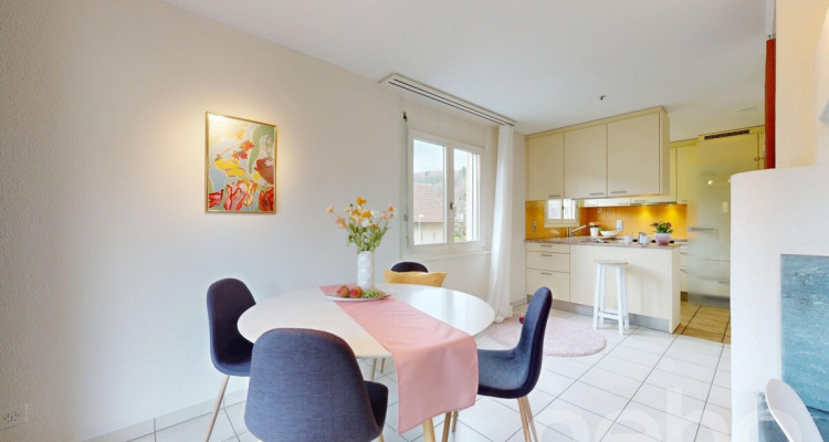 Charmante 5.5 Zimmer-Dachmaisonette mit Galerie und viel Licht image 3