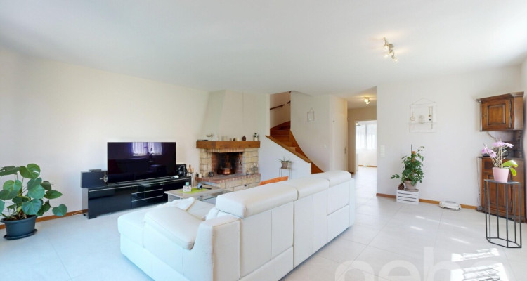 Confort et espace : maison jumelle 5.5 pièces avec jardin à Gland image 3