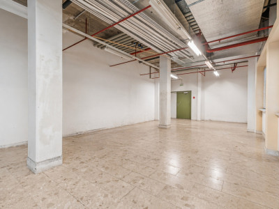 Local de stockage au centre-ville  image 2