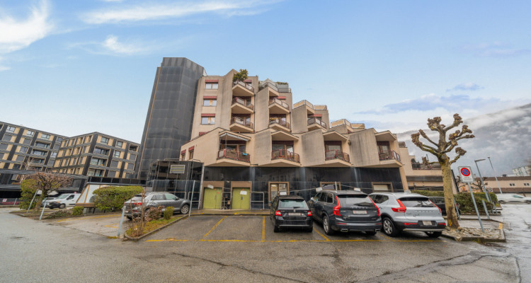 Local de stockage au centre-ville  image 3