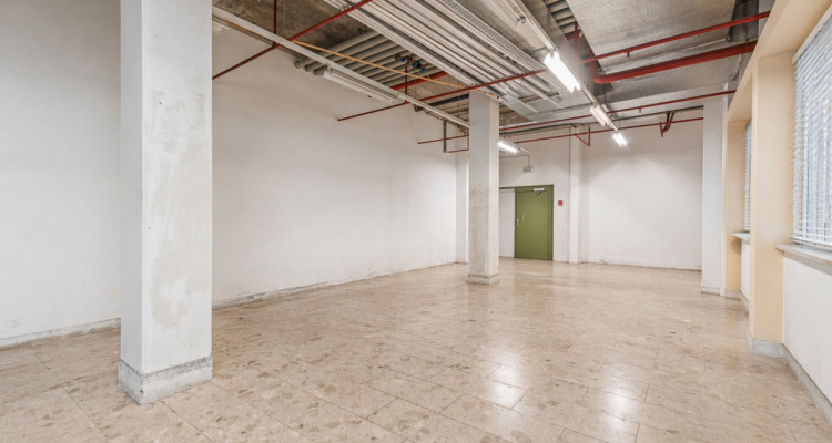 Local de stockage au centre-ville  image 2