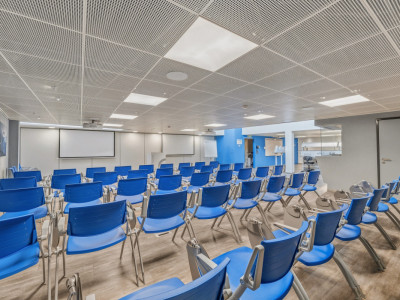 Salle de séminaire équipée I cadre professionnel et services image 2