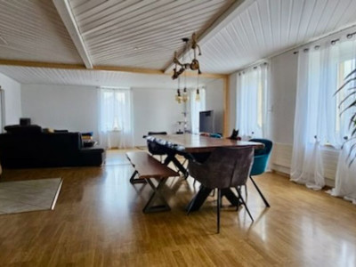 Authentique maison villageoise, Charme et volumes à Boveresse image 6