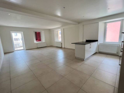 Appartement B - 2,5 pièces, avec balcon - Cadre agréable à Couvet image 7