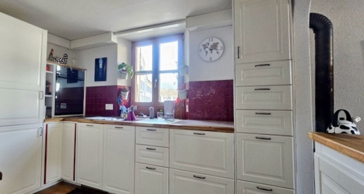 Charmante maison villageoise contiguë à Fleurier. image 5