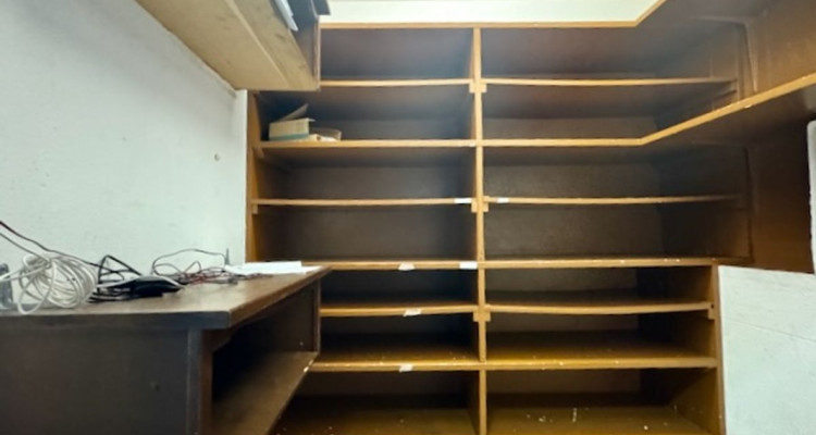 En exclusivité: Atelier et ou habitation!198 m² à rénover avec terrasse de 45 m²  image 5