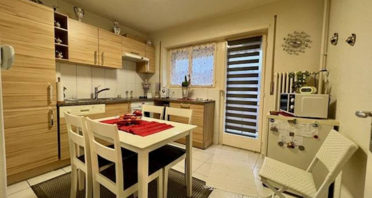 Appartement 3,5 pièces, au 2ème étage, avec balcon image 2