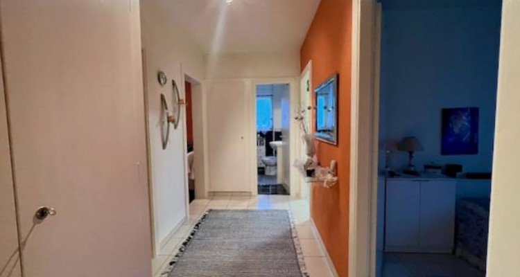 Appartement 3,5 pièces, au 2ème étage, avec balcon image 3