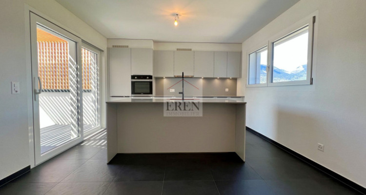 Attique 4,5 pièces avec grande terrasse et vue panoramique à Salins (Sion) image 2