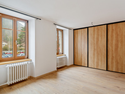 IMMEUBLE MIXTE – FLEURIER CENTRE image 8