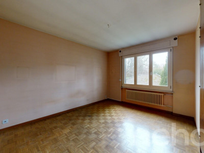 Onex, Maison à fort potentiel ? à rénover ? quartier calme image 5