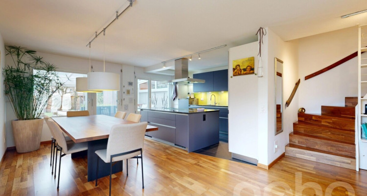 Familienhaus mit Garten, viel Platz & Top-Aussenbereich image 4