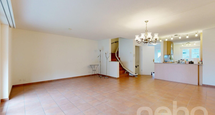 5.5 Zimmer Reihenhaus mit Garten, ausgebautem Dachstock & Treppenlift image 2