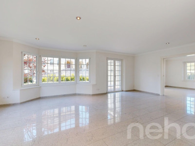 Exklusives 6.5-Zimmer Landhaus an begehrter Lage image 2