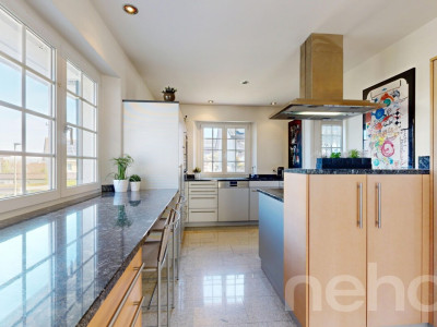 Exklusives 6.5-Zimmer Landhaus an begehrter Lage image 4