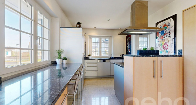 Exklusives 6.5-Zimmer Landhaus an begehrter Lage image 4