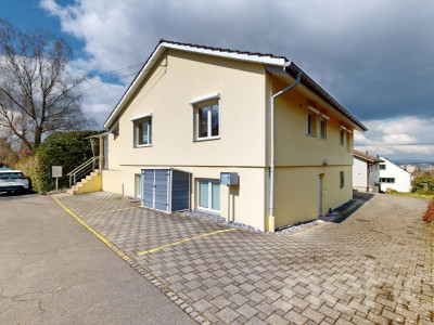 Einfamilienhaus mit Einliegerwohnung in ruhiger aber zentraler Lage image 1