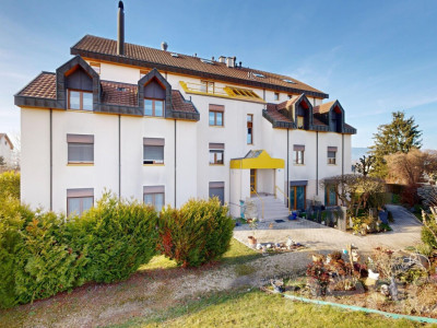 Lumineux duplex en attique avec vue dégagée, sans vis-à-vis image 2