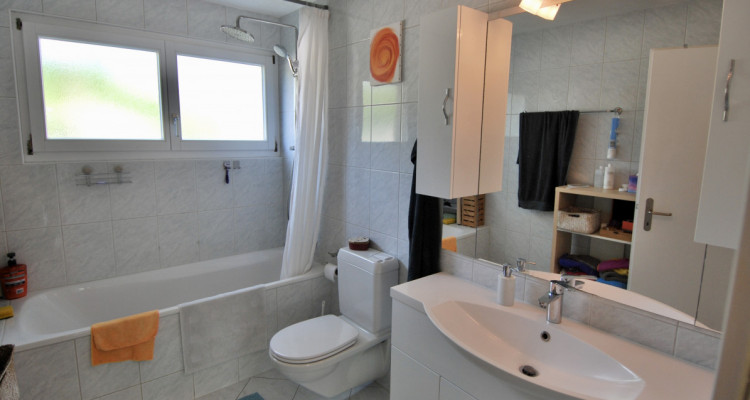 Schöne 5,5-Zimmer-Wohnung mit Garten und Blick auf die Freiburger Alpen 🏔️ image 11