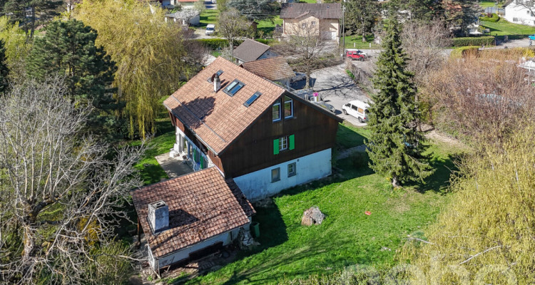 Maison de cachet avec grand jardin et beaux volumes image 1