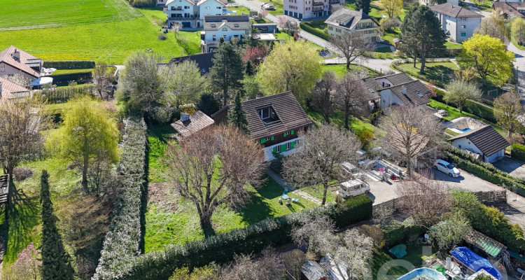 Maison de cachet avec grand jardin et beaux volumes image 3