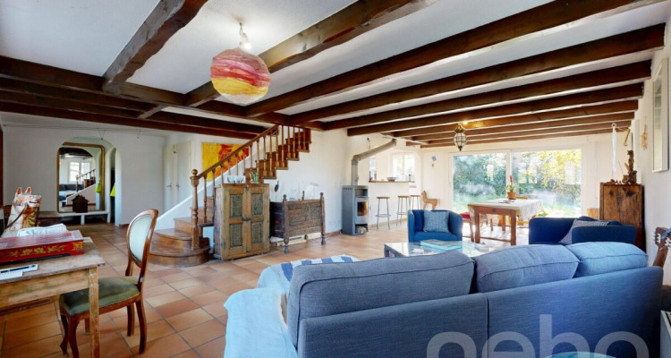 Maison de cachet avec grand jardin et beaux volumes image 4