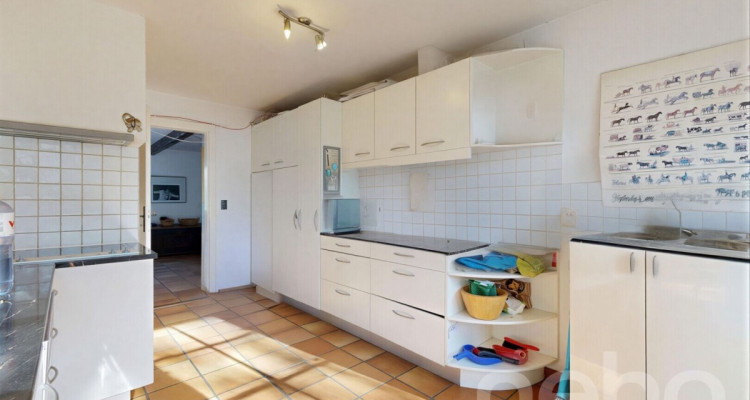 Maison de cachet avec grand jardin et beaux volumes image 8