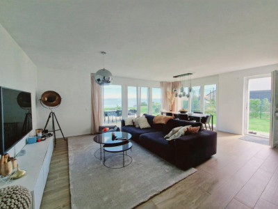 Exclusive sale: Modern apartment with lake and mountain view/ Arzier-L-Muids image 3