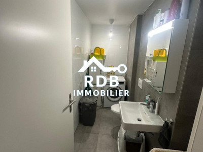 Appartement de 6 pièces au 3ème étage situé à Satigny 1242 image 12