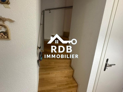Appartement de 6 pièces au 3ème étage situé à Satigny 1242 image 10