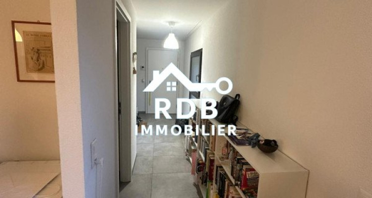 Appartement de 6 pièces au 3ème étage situé à Satigny 1242 image 8