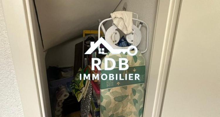 Appartement de 6 pièces au 3ème étage situé à Satigny 1242 image 11