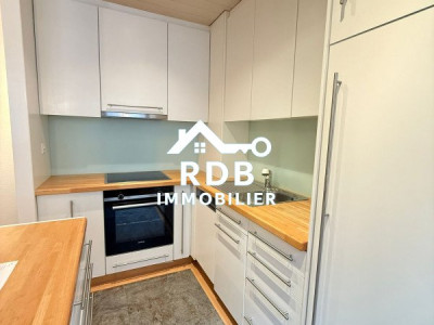 Appartement de 3 pièces au 3ème étage situé à Genève 1204 image 4