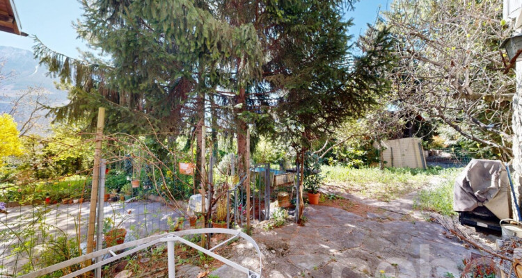 Immeuble avec fort potentiel à Veyras image 2