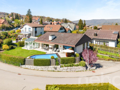 5.5 Zi. Familienparadies mit Pool, grossem Garten und Privatsphäre image 1