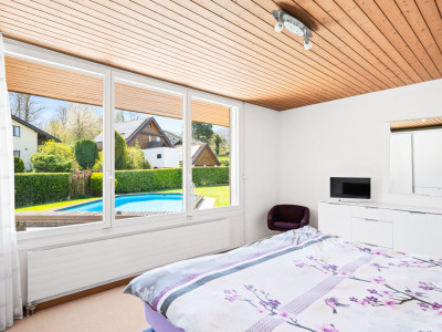 5.5 Zi. Familienparadies mit Pool, grossem Garten und Privatsphäre image 5