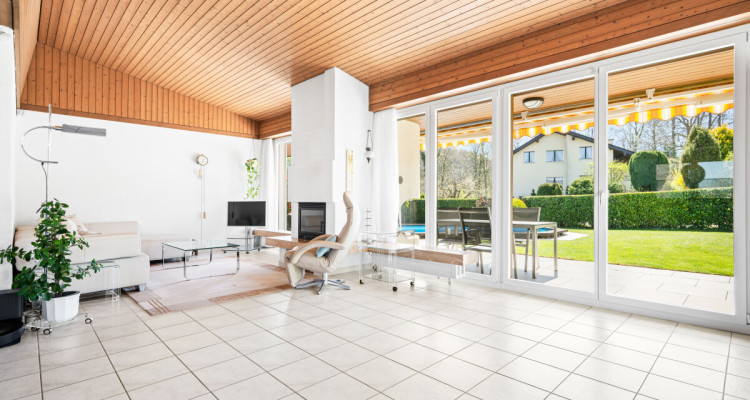 5.5 Zi. Familienparadies mit Pool, grossem Garten und Privatsphäre image 2