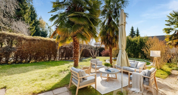 Villa jumelle avec vue dégagée et piscine au c?ur de Blonay image 1