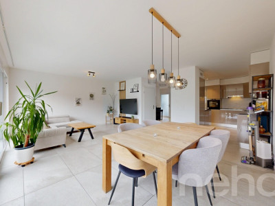 Entre modernité et sérénité, votre future maison à Broc image 4